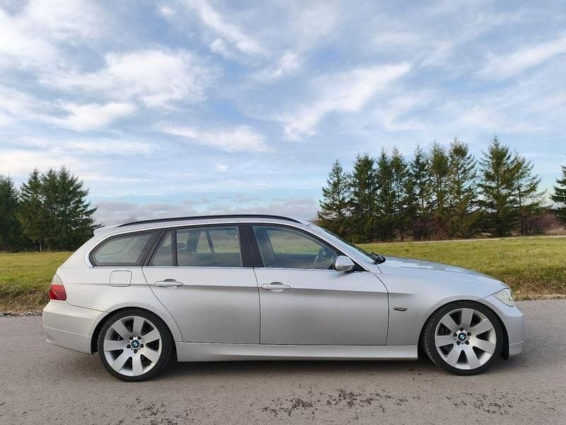 Silber Gebraucht 2006 BMW 335 Performance Kombi | 6.000 € - Bild 1/4