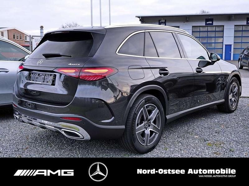 Gebraucht Mercedes GLC300 AMG 269 PS (197 kW) 2025 Grau SUV