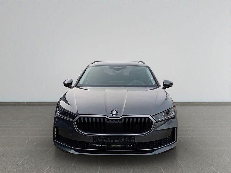 Gebraucht Skoda Superb Selection 193 PS (141 kW) 2025 Grau Kombi