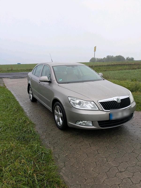 Gebraucht 2010 Skoda Octavia Limousine | 2.700 € (Fairer Preis) - Bild 1/4