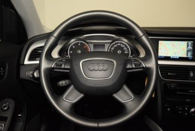 Gebraucht Audi A4 Attraction 150 PS (110 kW) 2015 Schwarz metallic Kombi