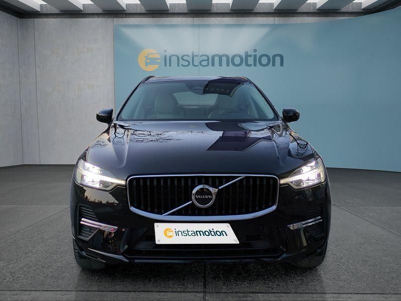 Gebraucht Volvo XC60 Core 197 PS (144 kW) 2023 Schwarz SUV