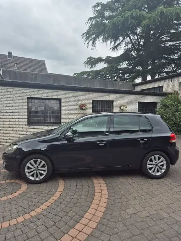 Gebraucht VW Golf VII 80 PS (58 kW) 2012 Schwarz Limousine