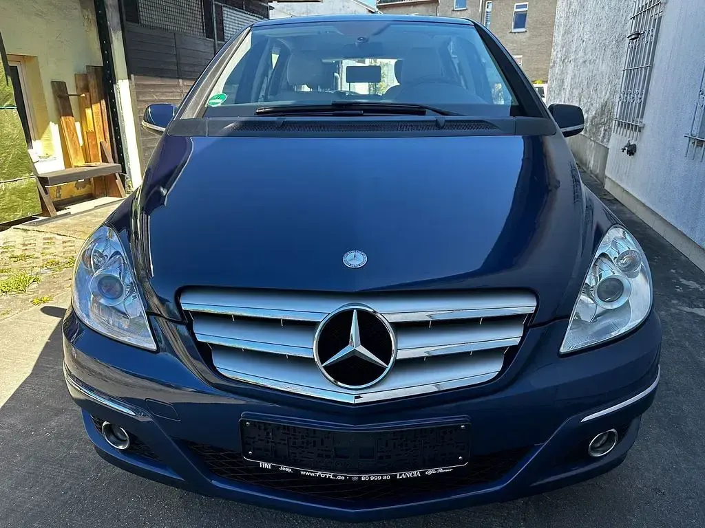 Gebraucht Mercedes B170 116 PS (85 kW) 2009 Blau Van / Kleinbus