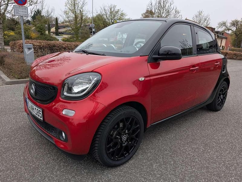 Second-hand Smart ForFour Prime 71 CP (52 kW) 2015 Roșu Hatchback