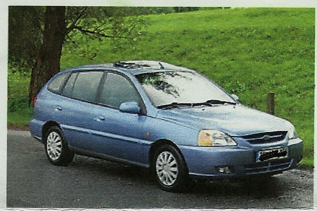 Gebraucht Kia Rio 97 PS (71 kW) 2003 Violett metallic Limousine