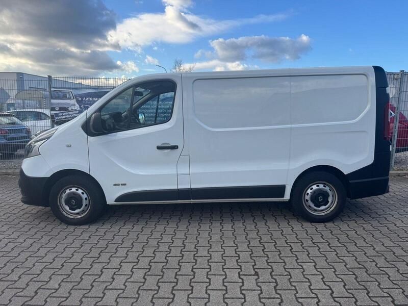 Gebraucht Renault Trafic 116 PS (85 kW) 2016 Weiß Van / Kleinbus