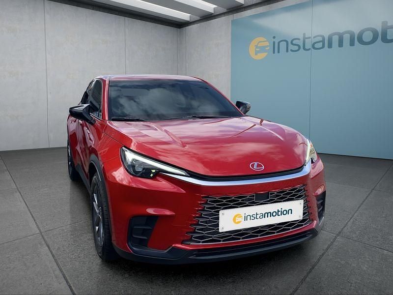 Neu Lexus LBX 136 PS (100 kW) 2026 Rot SUV