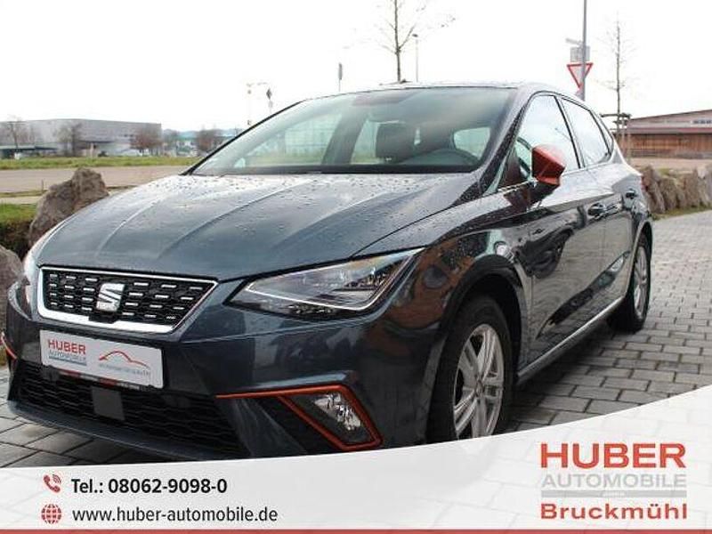 Grau Gebraucht 2019 Seat Ibiza Beats Limousine | 12.850 € (Fairer Preis) - Bild 1/4