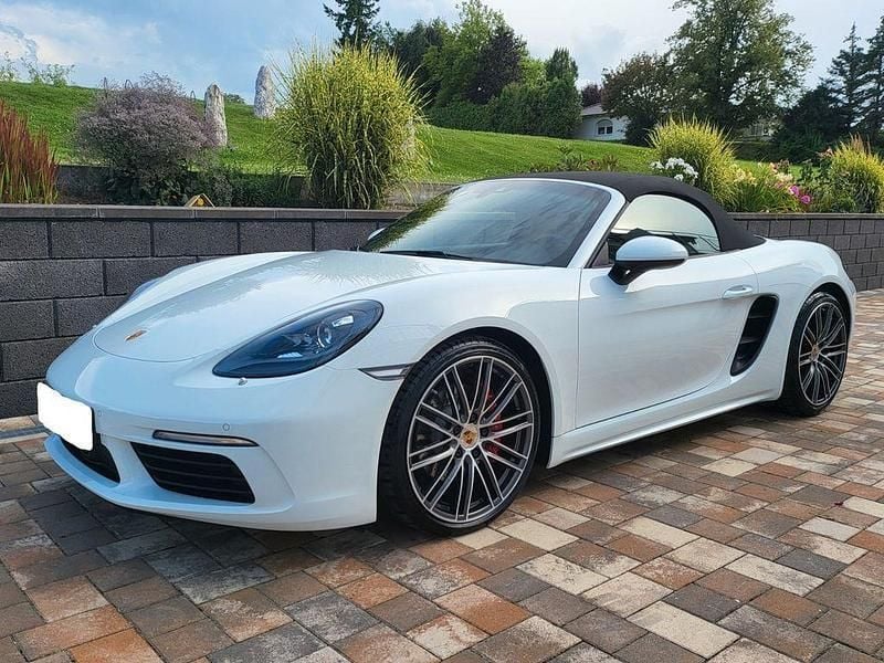 Weiß Gebraucht 2022 Porsche 718 Boxster S Cabrio | 76.718 € (Superpreis) - Bild 1/4