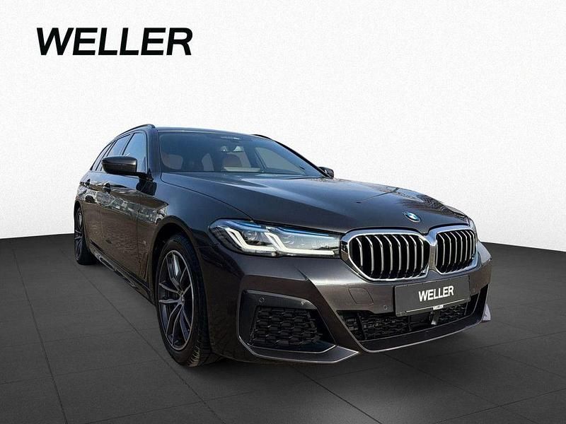 Gebraucht BMW 530 Performance 252 PS (185 kW) 2021 Grau Kombi