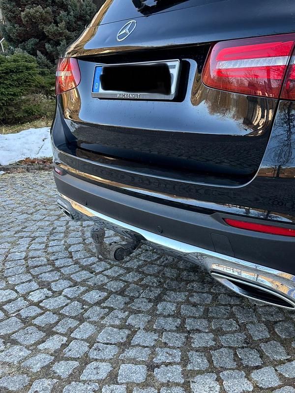 Gebraucht Mercedes GLC250 AMG line 204 PS (150 kW) 2015 Schwarz SUV