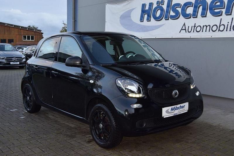 Gebraucht Smart ForFour 71 PS (52 kW) 2018 Schwarz Kleinwagen