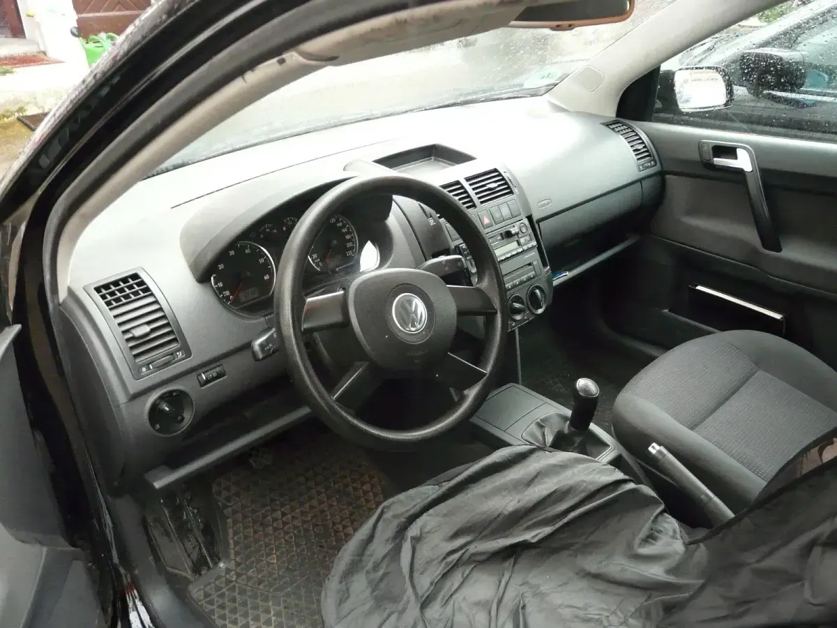 Gebraucht VW Polo 40 PS (29 kW) 2004 Schwarz Kleinwagen