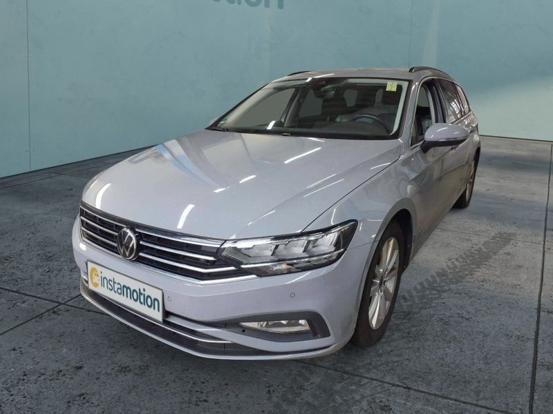 Grau Gebraucht 2022 VW Passat Business Kombi | 26.490 € (Fairer Preis) - Bild 1/2