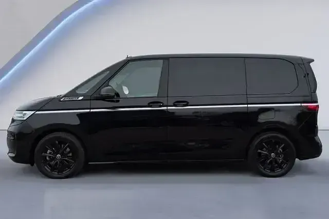 Usata VW Multivan Style 150 CV (110 kW) 2024 Andere Monovolume
