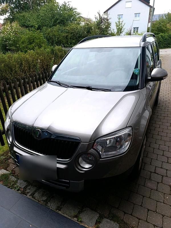 Braun Gebraucht 2009 Skoda Yeti SUV | 4.990 € (Etwas zu teuer) - Bild 1/4