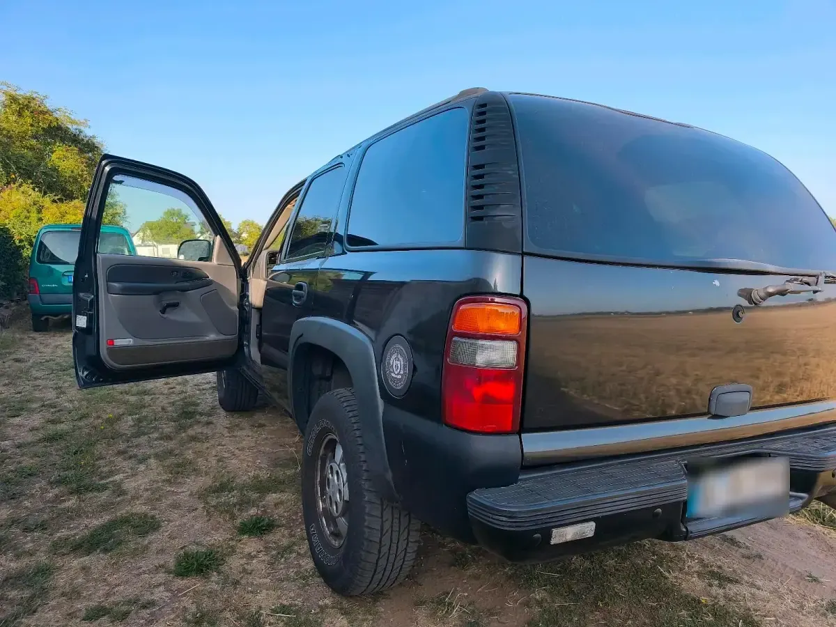 Gebraucht Chevrolet Tahoe 290 PS (213 kW) 2003 Schwarz SUV