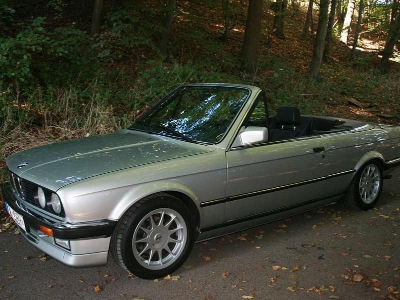Gebraucht BMW 325 Cabriolet 171 PS (125 kW) 1986 Silber Cabrio