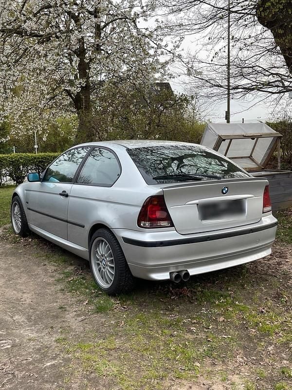 Gebraucht BMW 316 116 PS (85 kW) 2001 Silber Coupé