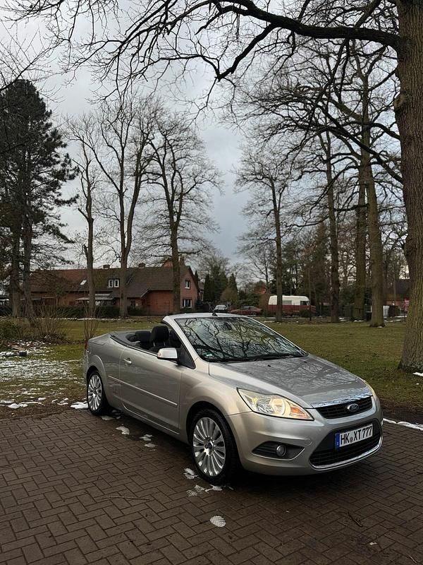 Gebraucht Ford Focus Titanium 145 PS (106 kW) 2008 Grau Cabrio