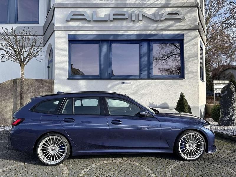 Gebraucht Alpina B3 495 PS (364 kW) 2023 Sonderlackierung alpina blau Kombi