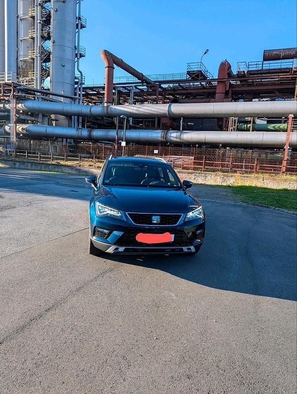 Blau Gebraucht 2017 Seat Ateca 4Drive SUV | 11.500 € (Superpreis) - Bild 1/4