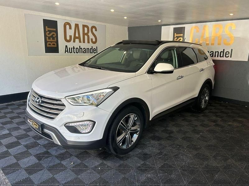 Weiß Gebraucht 2015 Hyundai Grand Santa Fe Premium SUV | 12.500 € (Fairer Preis) - Bild 1/4