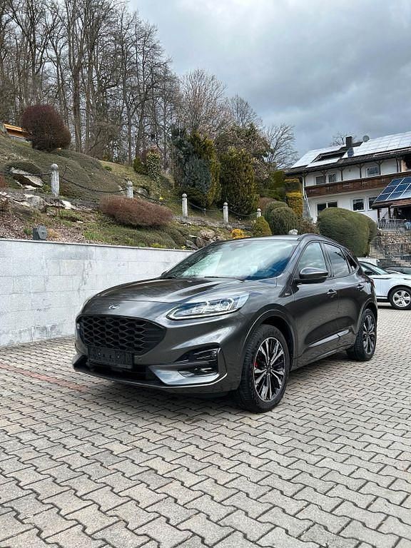 Gebraucht Ford Kuga ST-Line X 190 PS (139 kW) 2022 Grau SUV