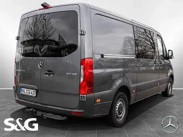 Używany Mercedes Sprinter 150 KM (110 kW) 2024 Andere Van