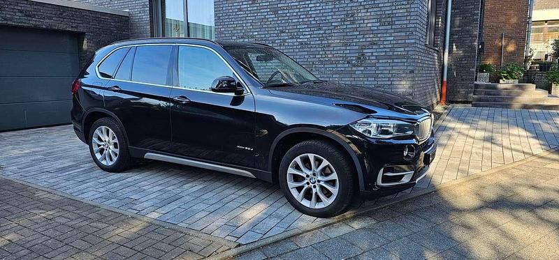 Gebraucht BMW X5 258 PS (189 kW) 2015 Saphirschwarz SUV