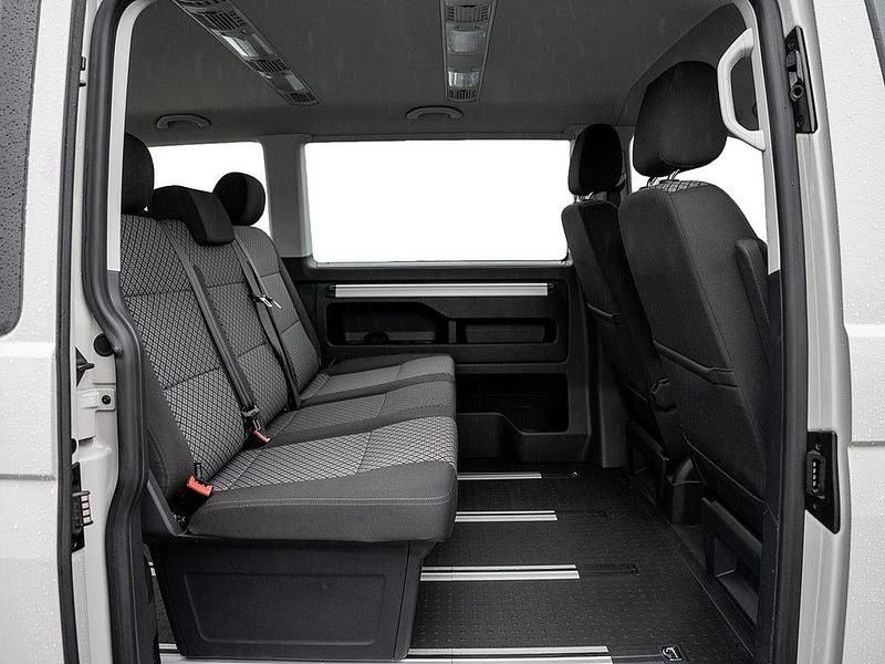 Usado VW Multivan 150 HP (110 kW) 2021 Cinzento Monovolume