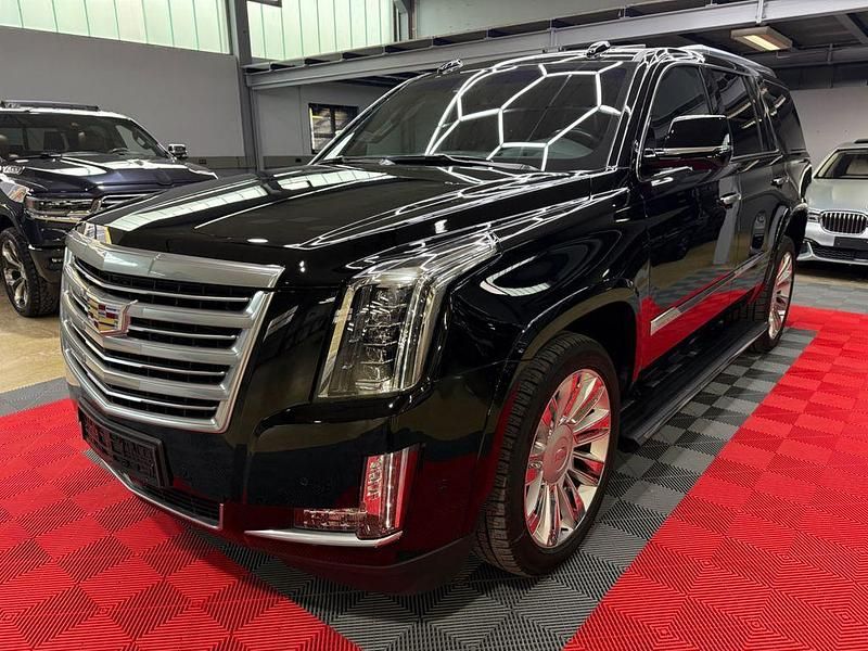 Gebraucht Cadillac Escalade 426 PS (313 kW) 2019 Schwarz SUV