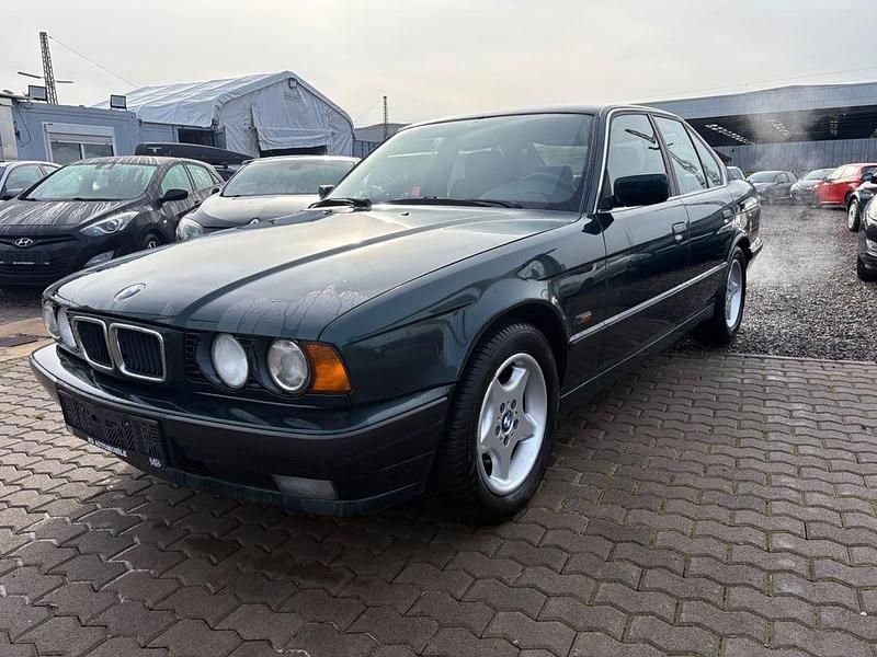 Gebraucht BMW 520 150 PS (110 kW) 1995 Grün Limousine
