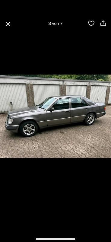 Gebraucht Mercedes E230 136 PS (100 kW) 1989 Beige Limousine