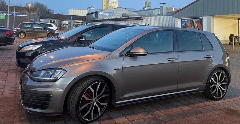 Gebraucht VW Golf VII GTD 184 PS (135 kW) 2015 Beige Limousine