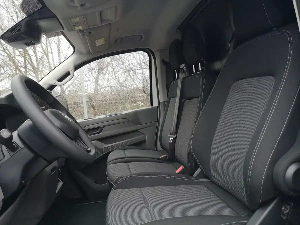 Neu VW T7 100 kW (136 PS) 2026 Light grey metallic Van
