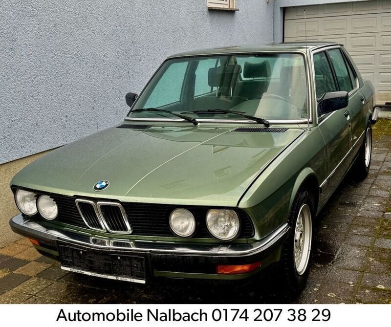 Grün Gebraucht 1985 BMW 518 Limousine | 12.450 € - Bild 1/4