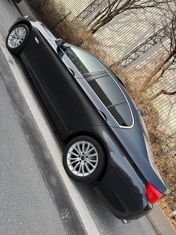 Gebraucht BMW 525 204 PS (150 kW) 2011 Schwarz Limousine