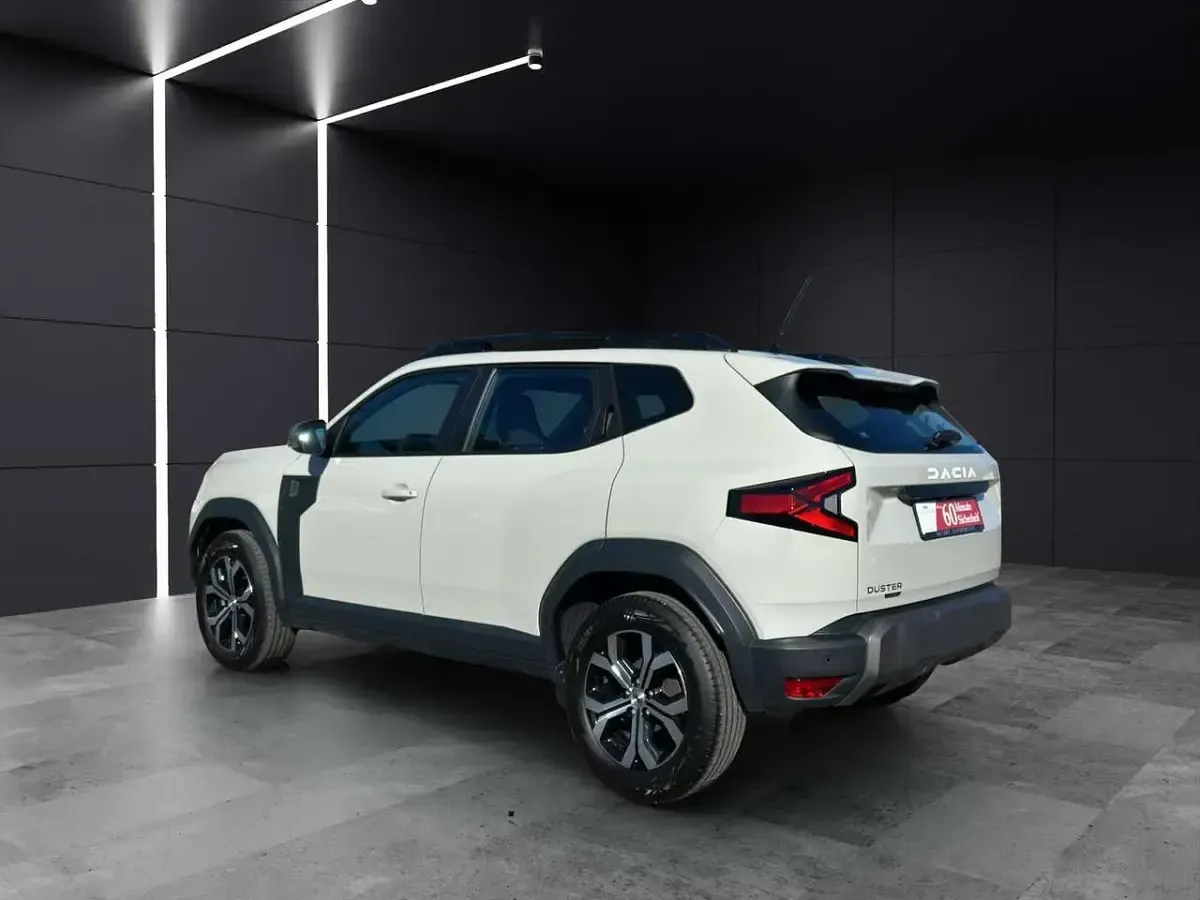 Gebraucht Dacia Duster Expression 141 PS (103 kW) 2025 Sandsteinbeige SUV