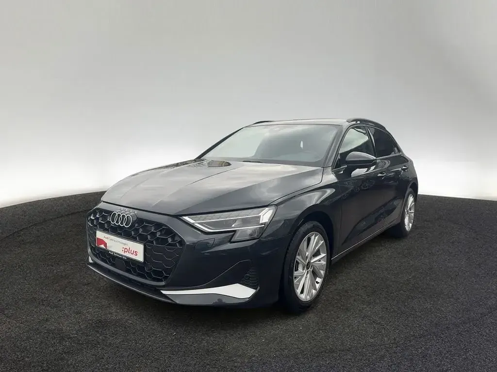 Gebraucht Audi A3 Advanced Plus 150 PS (110 kW) 2025 Manhattangrau metallic Limousine