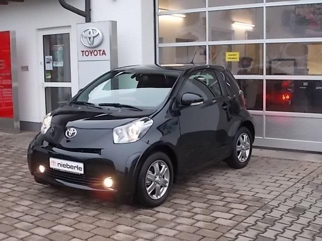 Gebraucht Toyota iQ 68 PS (50 kW) 2010 Schwarz metallic Kleinwagen