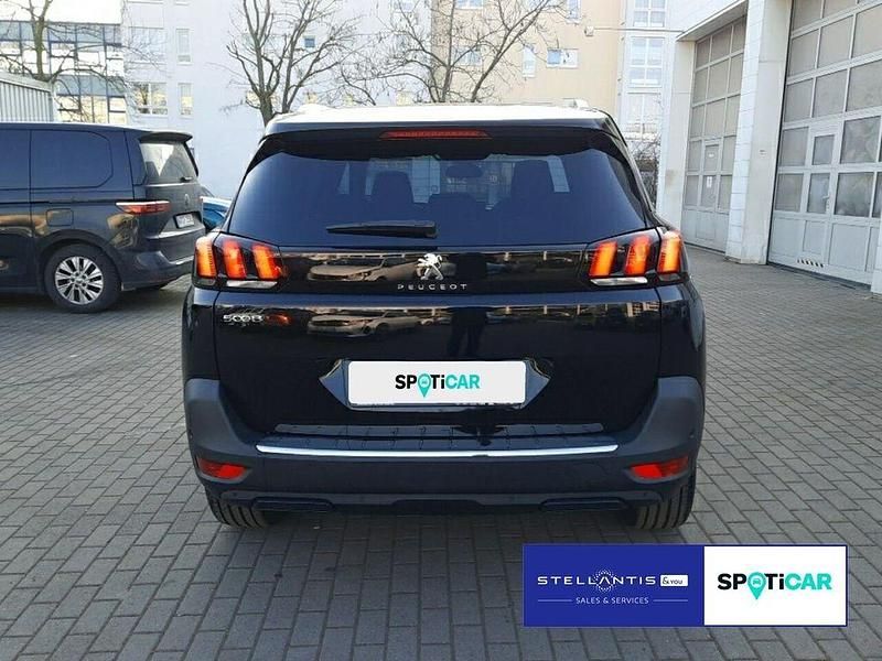 Gebraucht Peugeot 5008 Allure 136 PS (100 kW) 2024 Schwarz SUV