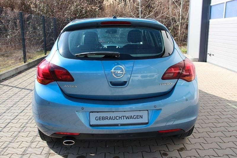 Gebraucht Opel Astra Sport 140 PS (102 kW) 2010 Blau Limousine