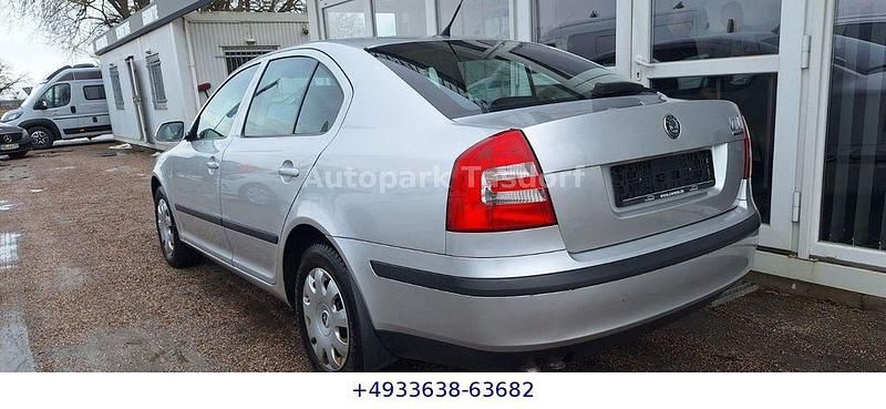 Gebraucht Skoda Octavia Ambiente 105 PS (77 kW) 2006 Silber Limousine