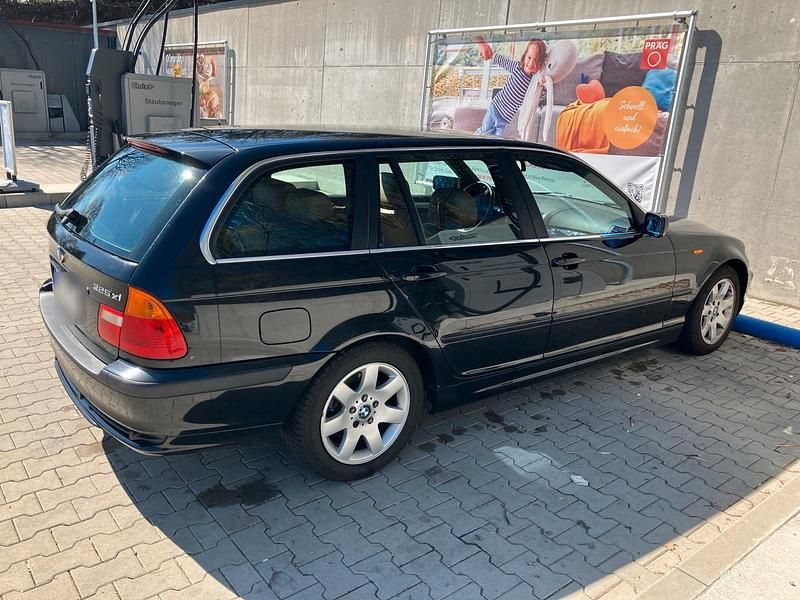 Używany BMW 325 192 KM (141 kW) 2002 Czarny Kombi