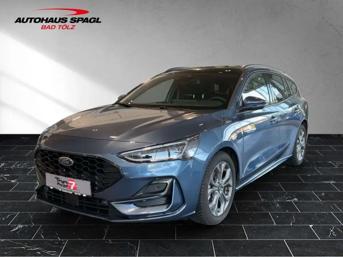 Używany Ford Focus ST-Line 155 KM (114 kW) 2023 Niebieski Kombi