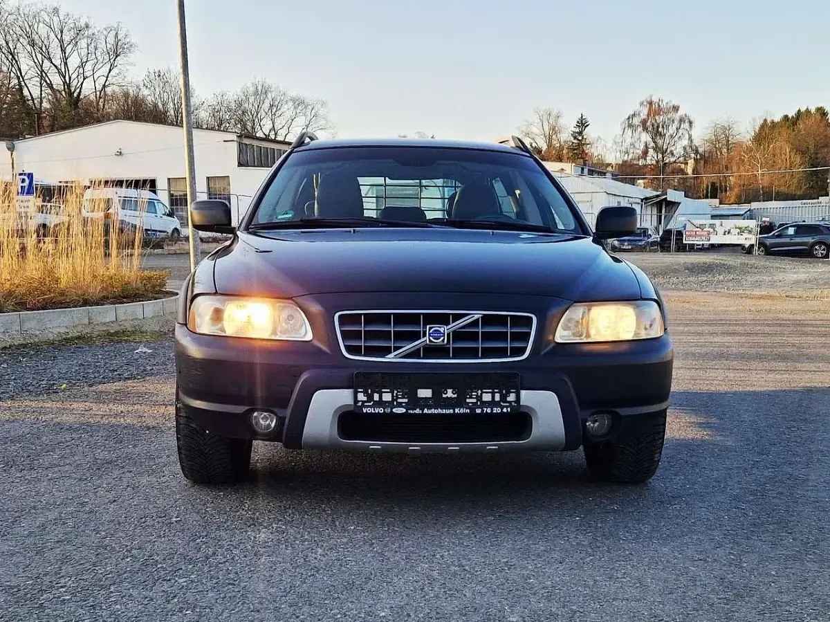 Używany Volvo XC70 163 KM (119 kW) 2005 Czarny Kombi