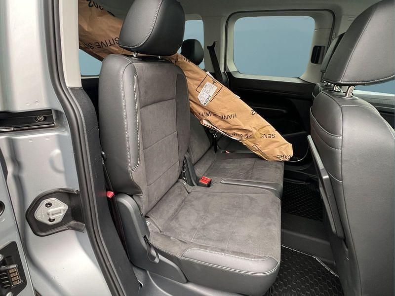 Gebraucht VW Caddy 122 PS (89 kW) 2023 Silber Van / Kleinbus