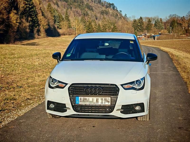 Gebraucht Audi A1 Attraction 122 PS (89 kW) 2014 Weiß Kleinwagen